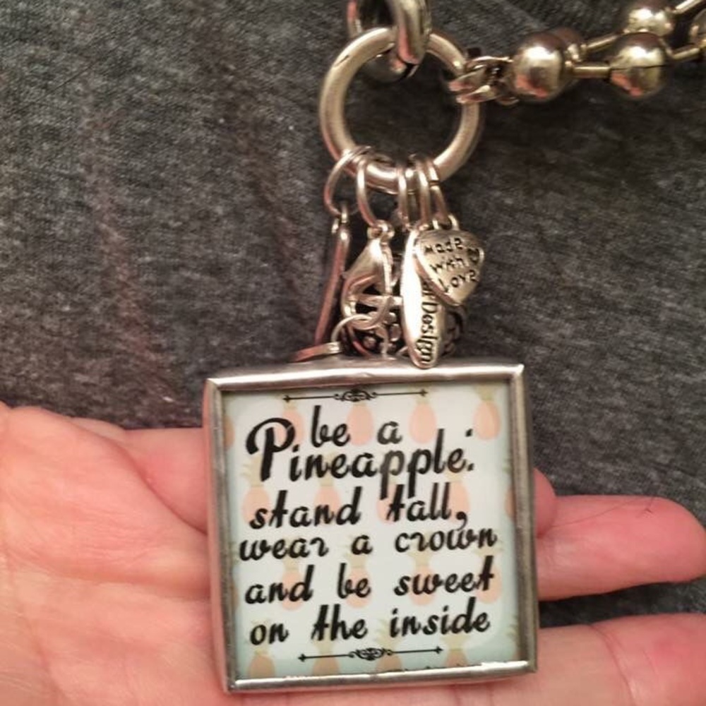 Pineapple pendant